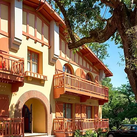 La Guitoune Hotel 4*