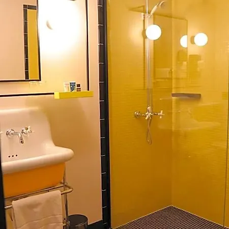 La Guitoune Hotel